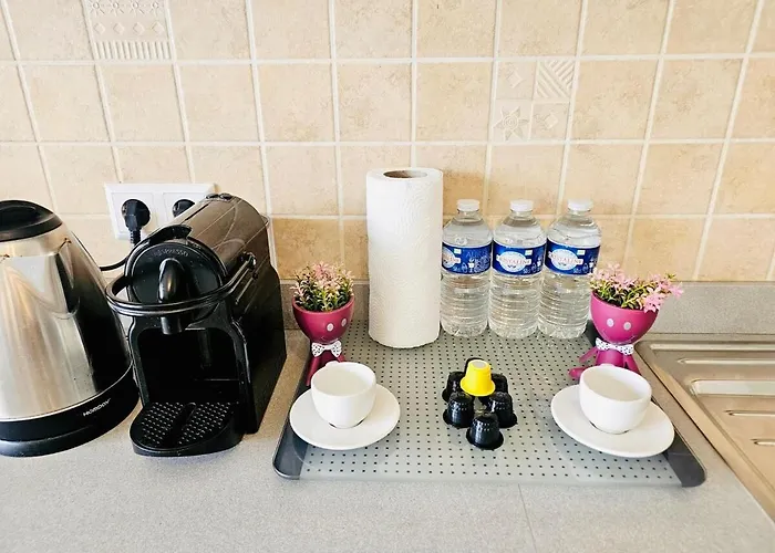 Apartmán Fully-equipped Two Bedroom Near Station